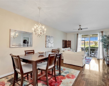 6670 Huntington Lakes Circle - Photo Thumbnail 3