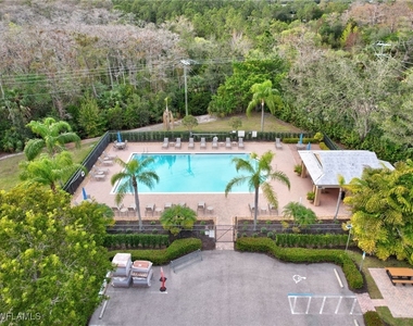 6670 Huntington Lakes Circle - Photo Thumbnail 6