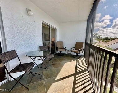 555 Park Shore Drive - Photo Thumbnail 34