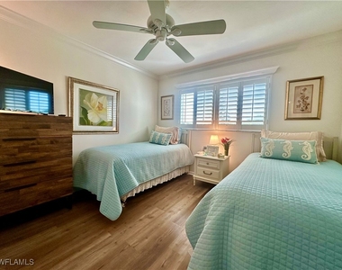 555 Park Shore Drive - Photo Thumbnail 29