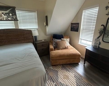 3020 Calhoun Street - Photo Thumbnail 6