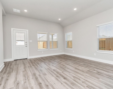 21027 Montego Breeze Lane - Photo Thumbnail 3