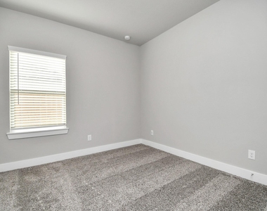 21030 Shore Oak Drive - Photo Thumbnail 11