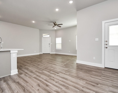 21030 Shore Oak Drive - Photo Thumbnail 4