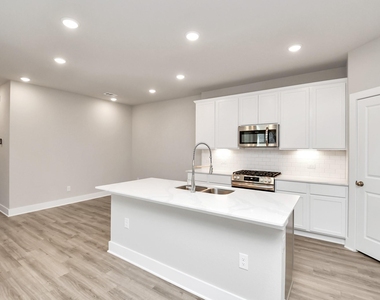 21034 Shore Oak Drive - Photo Thumbnail 2
