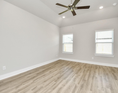 21034 Shore Oak Drive - Photo Thumbnail 7