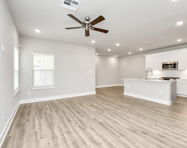 21034 Shore Oak Drive - Photo Thumbnail 1