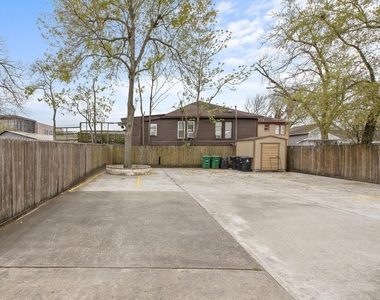 4306 Wilmer Street - Photo Thumbnail 3