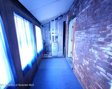 98 N Franklin Street - Photo Thumbnail 22