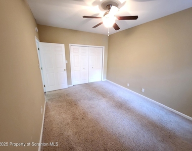 98 N Franklin Street - Photo Thumbnail 15