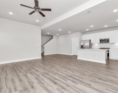 21003 Bay Village Drive - Photo Thumbnail 3