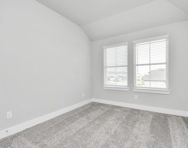 21047 Bay Village Drive - Photo Thumbnail 12