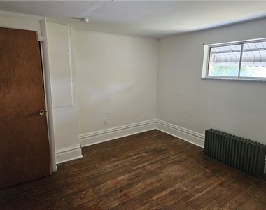 537 6th St - Photo Thumbnail 19