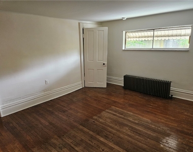 537 6th St - Photo Thumbnail 22