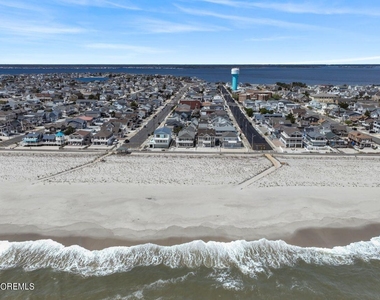 1 Pershing Boulevard - Photo Thumbnail 53