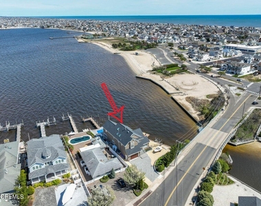 1 Pershing Boulevard - Photo Thumbnail 47