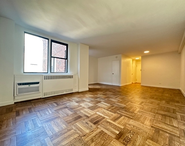 435 East 79th Street - Photo Thumbnail 1