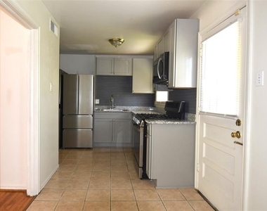 11332 Flamingo Lane - Photo Thumbnail 4