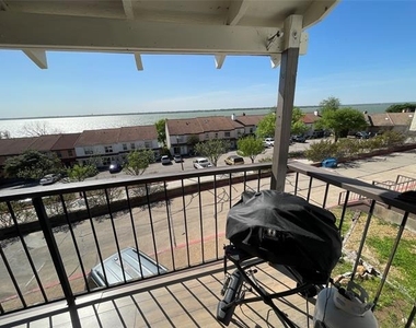 3805 Mediterranean Street - Photo Thumbnail 4