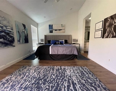 3805 Mediterranean Street - Photo Thumbnail 14