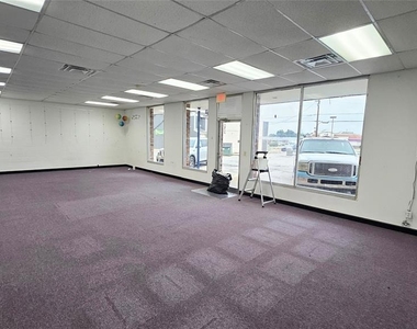 4638 Se 29th Street - Photo Thumbnail 1