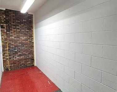 4638 Se 29th Street - Photo Thumbnail 4