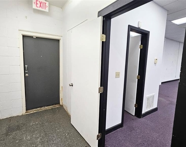 4638 Se 29th Street - Photo Thumbnail 5