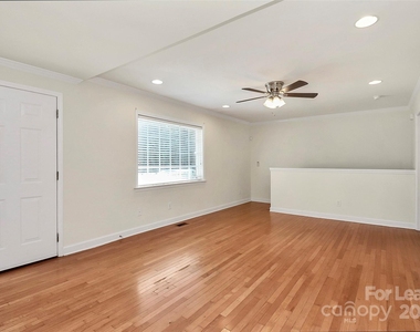 1005 Rainbow Drive - Photo Thumbnail 8