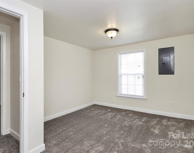 1005 Rainbow Drive - Photo Thumbnail 27