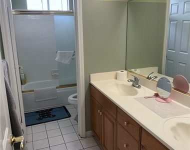 1519 Prospect Avenue - Photo Thumbnail 3