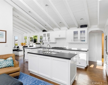 806 Emerald Bay - Photo Thumbnail 11
