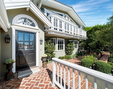 806 Emerald Bay - Photo Thumbnail 28
