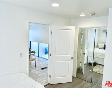 18203 Coastline Drive - Photo Thumbnail 18