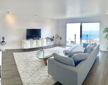 18203 Coastline Drive - Photo Thumbnail 2