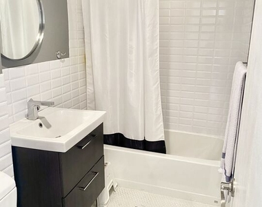 18203 Coastline Drive - Photo Thumbnail 22