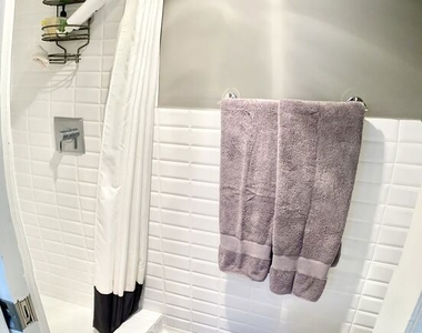 18203 Coastline Drive - Photo Thumbnail 17