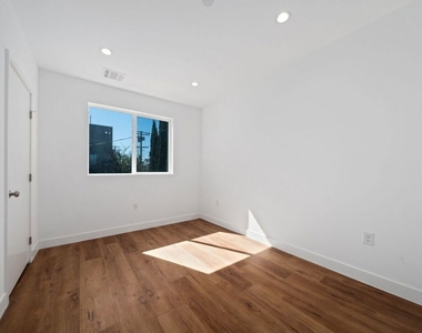 6338 Beck - Photo Thumbnail 6