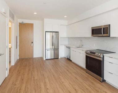 2000 Ardent Way - Photo Thumbnail 4