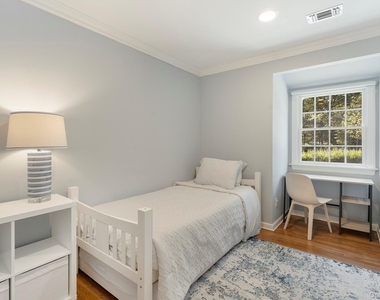 44 Midhampton Avenue - Photo Thumbnail 18