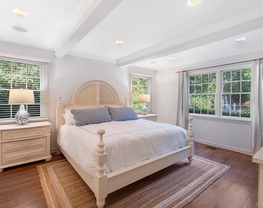 44 Midhampton Avenue - Photo Thumbnail 12