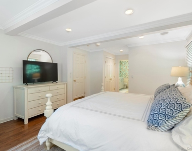 44 Midhampton Avenue - Photo Thumbnail 13