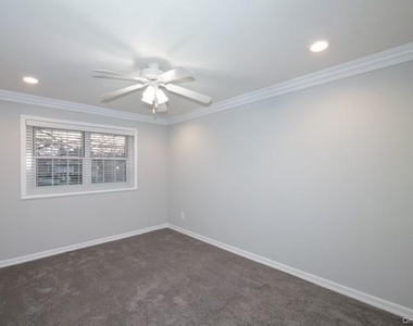 111 College Road - Photo Thumbnail 8