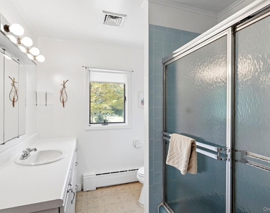 35 Bayberry Lane - Photo Thumbnail 10