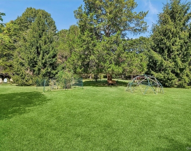 35 Bayberry Lane - Photo Thumbnail 3