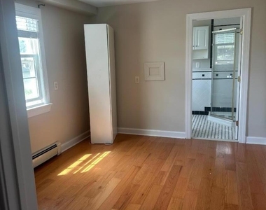 45 N Lakeside Drive - Photo Thumbnail 2