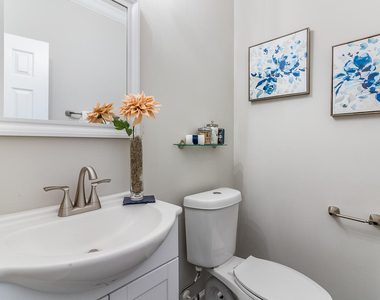2902 Framer Lane - Photo Thumbnail 18