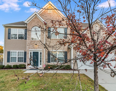 2902 Framer Lane - Photo Thumbnail 1