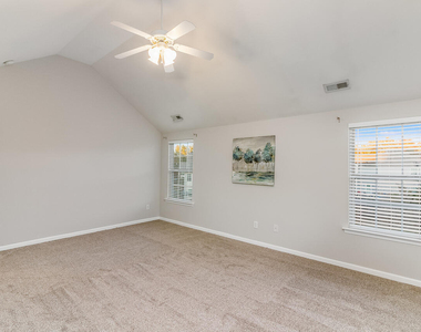 2902 Framer Lane - Photo Thumbnail 22