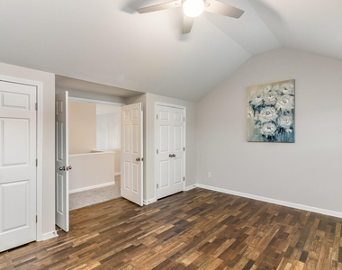 2902 Framer Lane - Photo Thumbnail 28