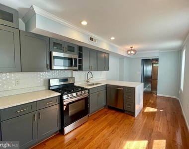 1904 Bank Street - Photo Thumbnail 4